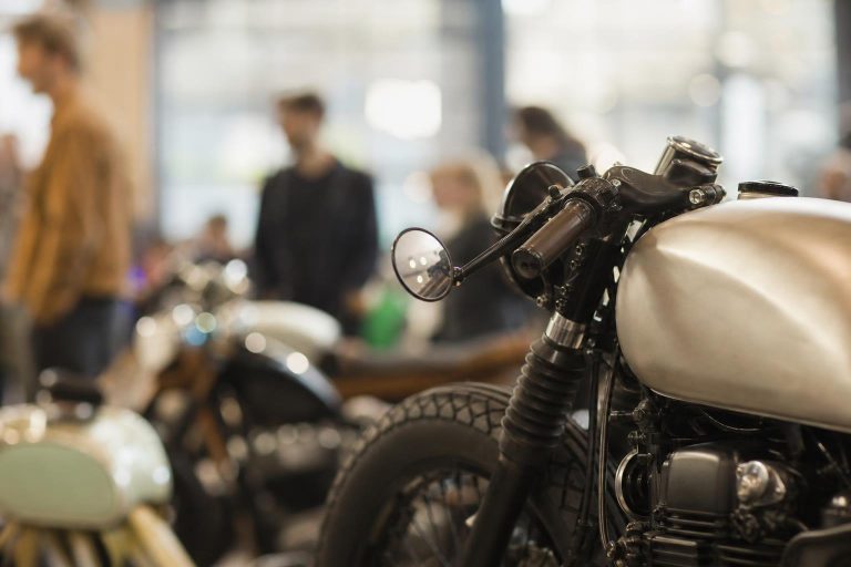 Salons moto et rassemblements pour trouver l&rsquo;inspiration custom idéale